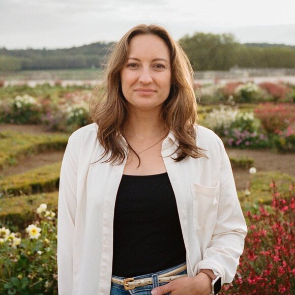 Meet your Posher, Becky - Picture 1 of 1